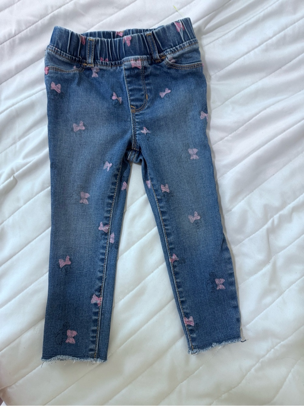 Disney Girls Blue Denim Jeans with Pink Bow & Minnie Print - Picture 2 of 5